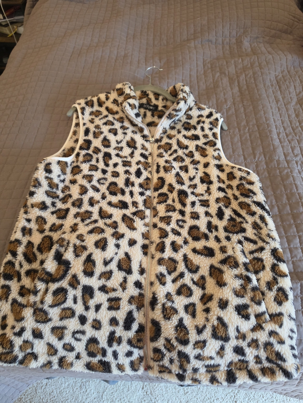 Cozy Leopard Print Fleece Vest - Womens